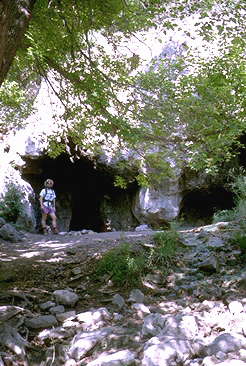 small shelter cave near the trail
