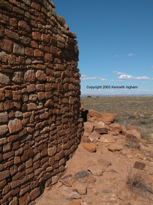 Anasazi wall at Tsin Kletsin
